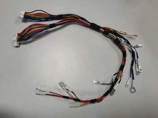 白黒 UL認証されたカスタムワイヤーハーネス 22AWG温度範囲 -20oC-85oC 300V
