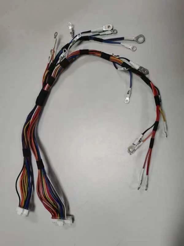 300V E490340 2.45ピッチ デュポント 4pワイヤーハーネス -40oC~105oC温度範囲とTRSジャック